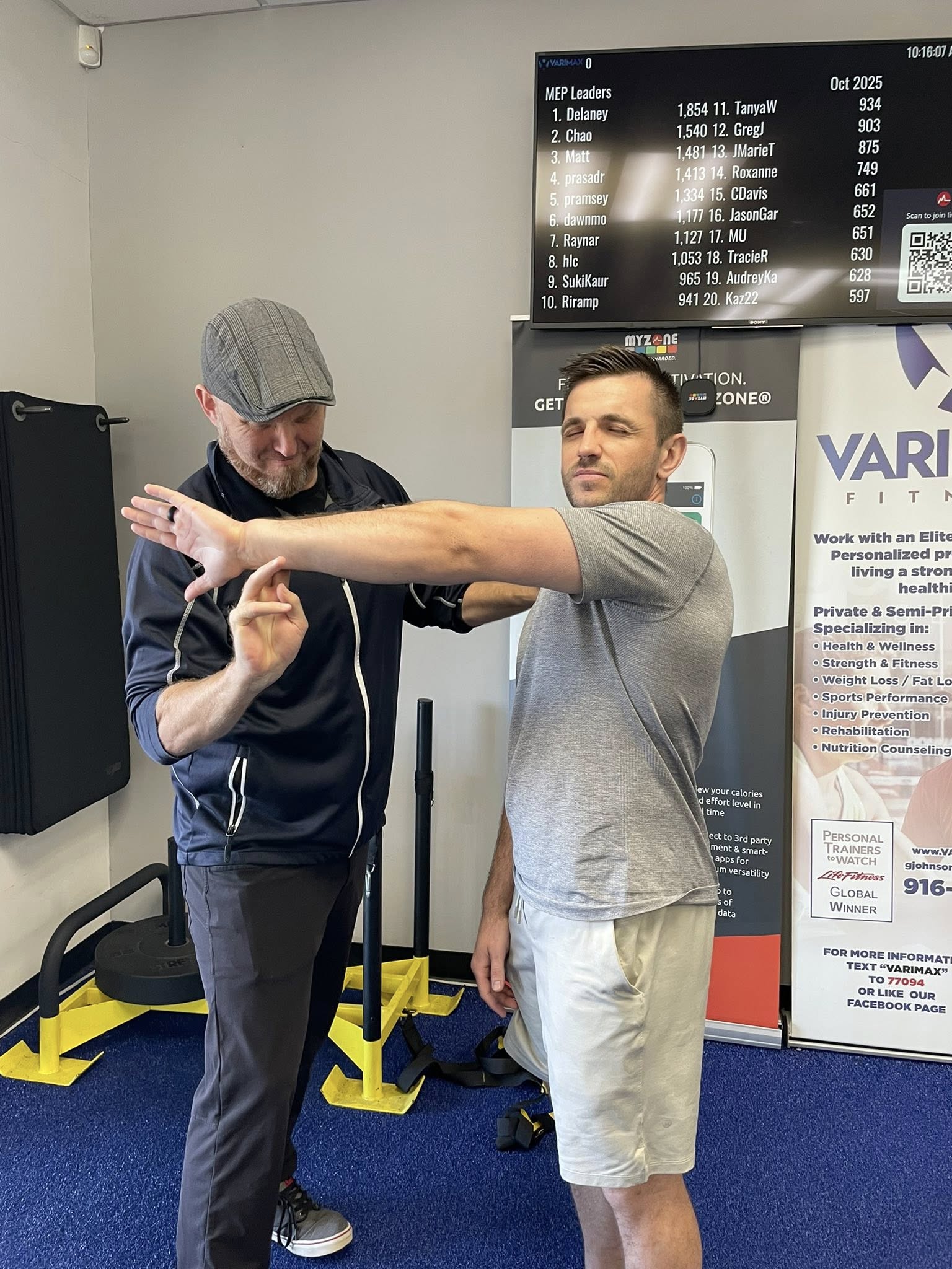 Shoulder and cervical evaluation during immersion