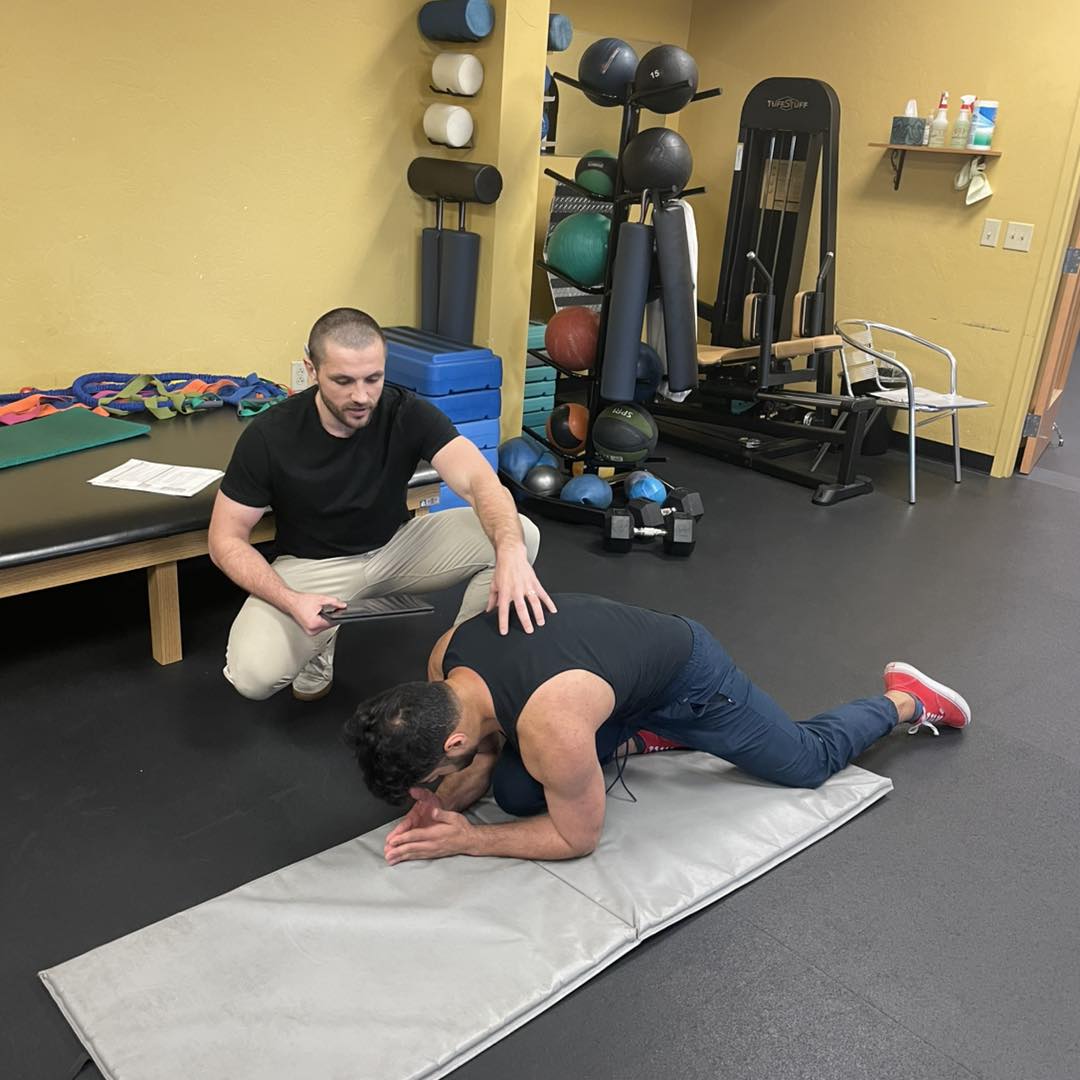 Lower body assessment with practitioner evaluation